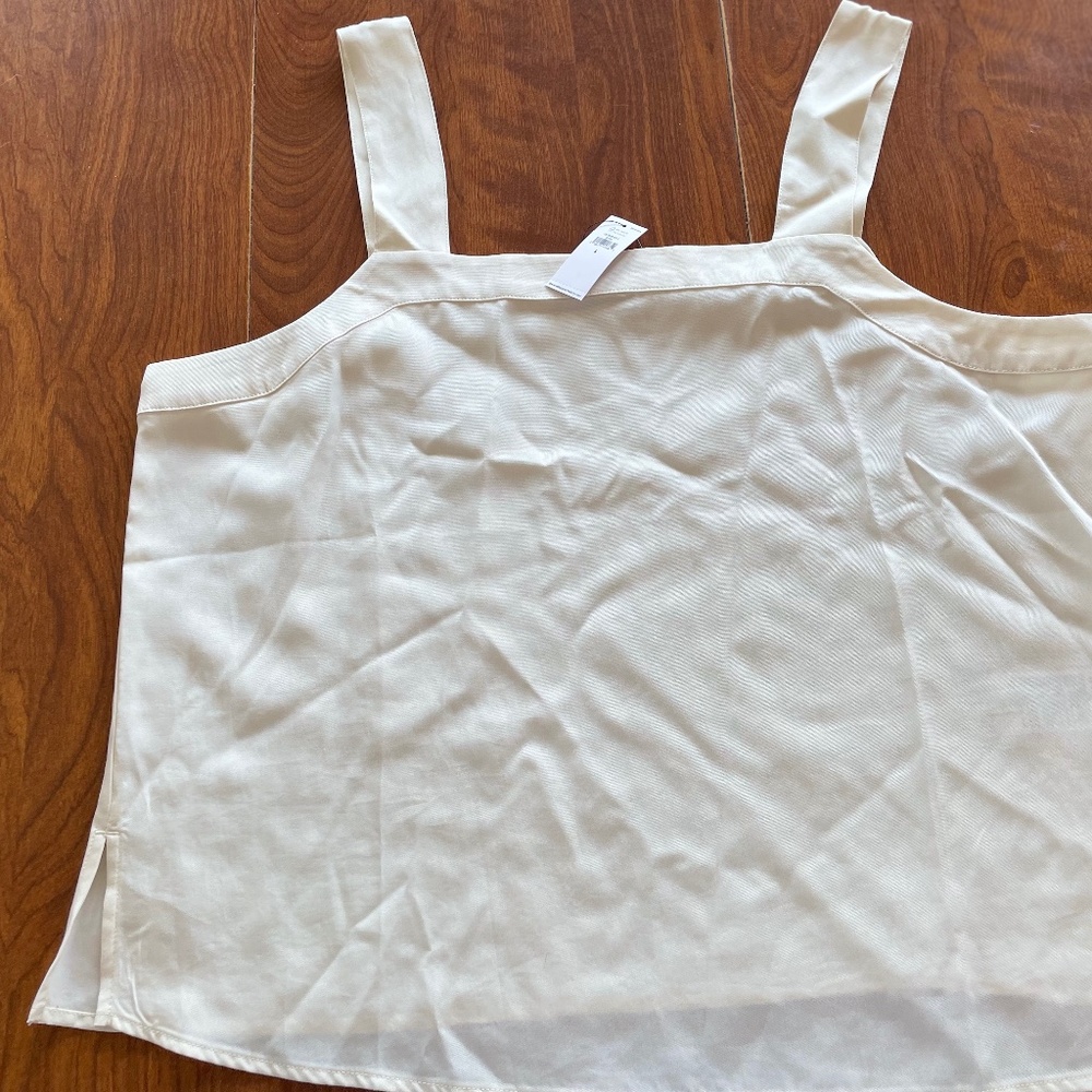 Women’s Banana Republic Tank